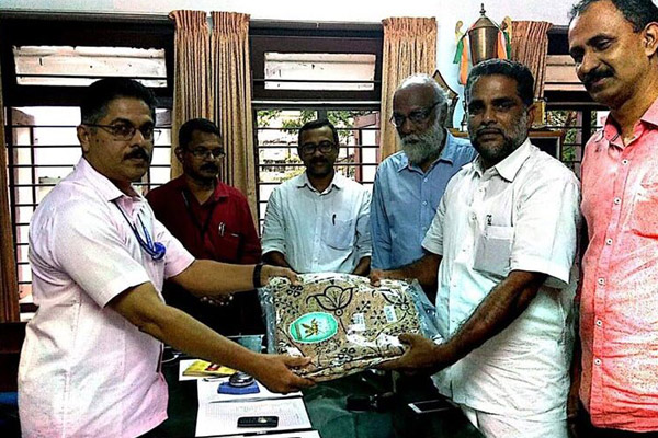 Tirur Urban Cooperative Bank with the affected people